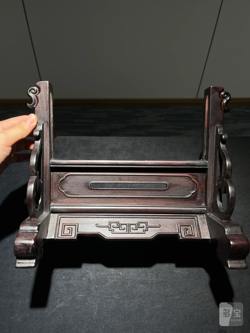 清乾隆 豆青地粉彩花鸟纹瓷板 - 图10